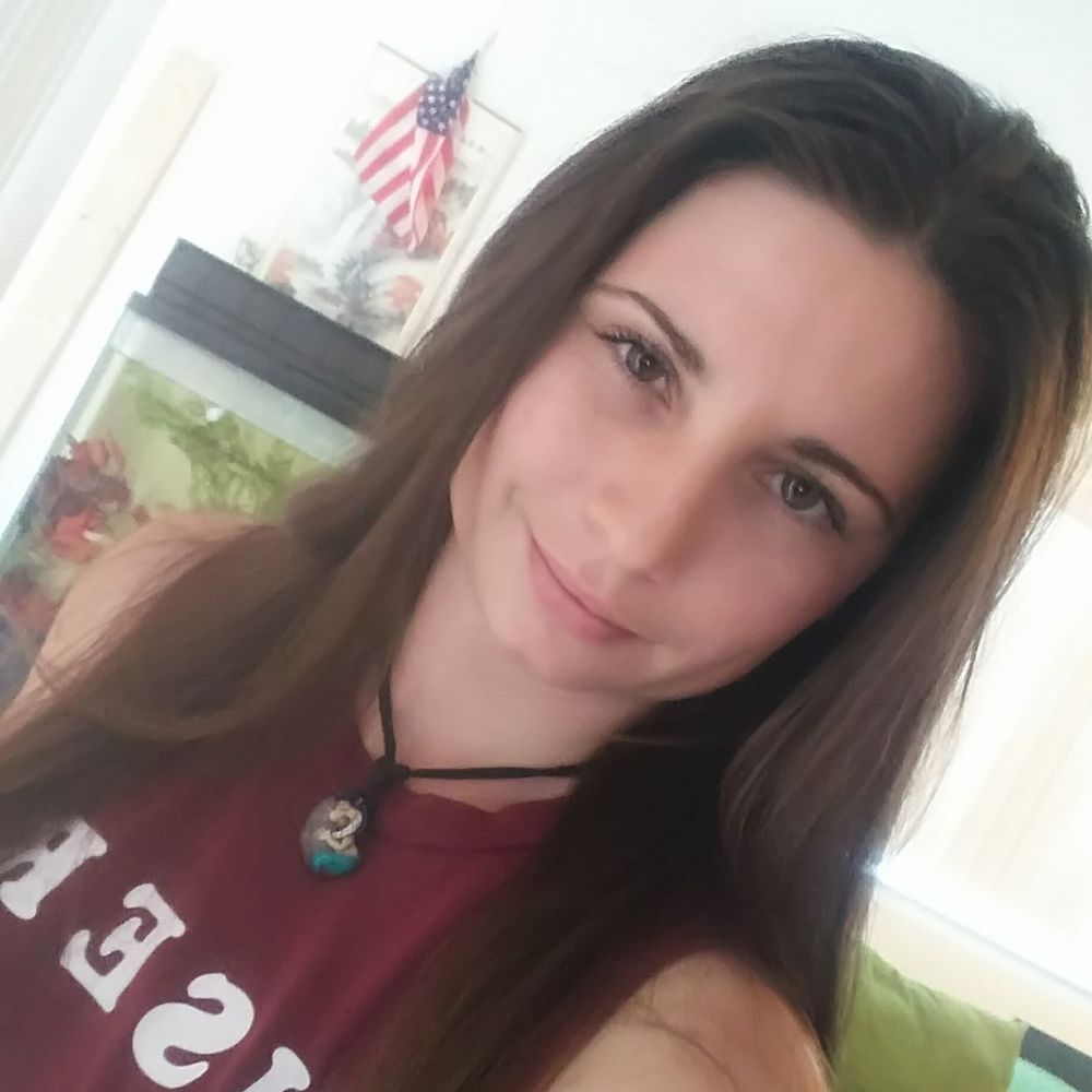 Meet your Posher, Katelyn